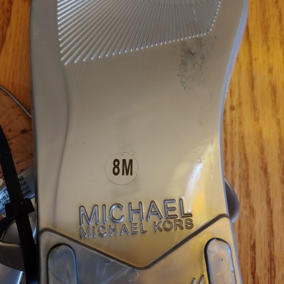 NWOT Michael Kors Sandals - Picture 2 of 3